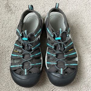 Keen Newport H2 Sandals Women’s Size 10 New Raven/Capri